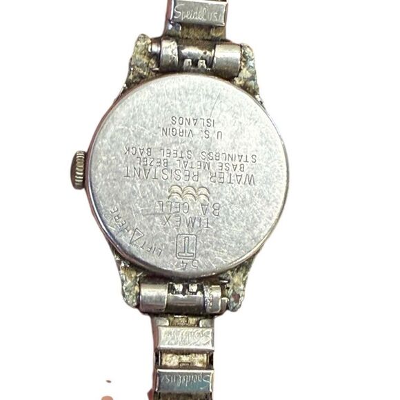 Vintage Timex Q Ladies Wristwatch Quartz 1970’s Classic - Picture 4 of 6